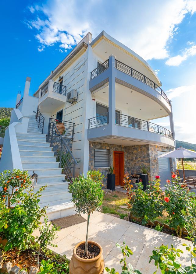 Ferienwohnung Luxurious House Near The Sea Pórto Ráfti Exterior foto